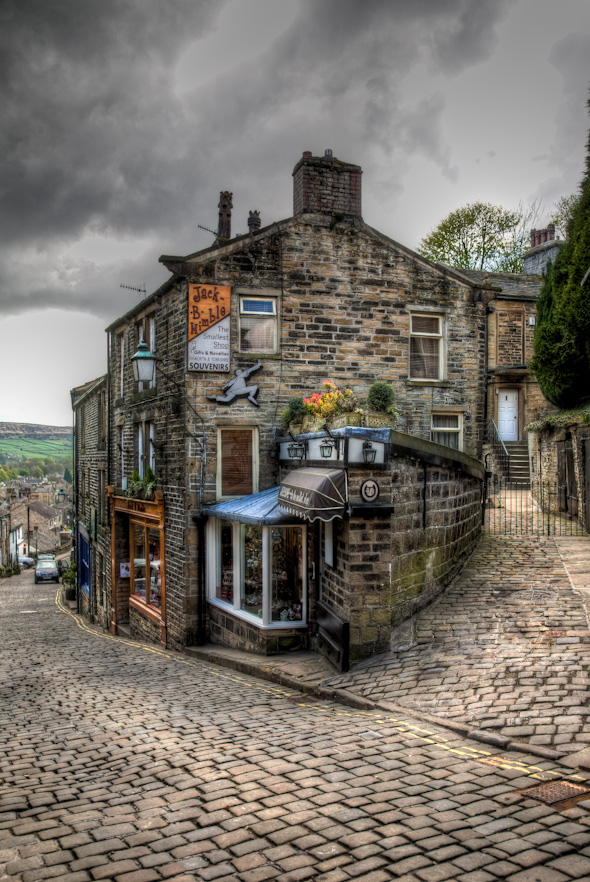 Brontë Village HDR